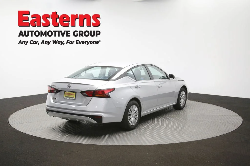 Used 2024 Silver Nissan 2.5 S image 39