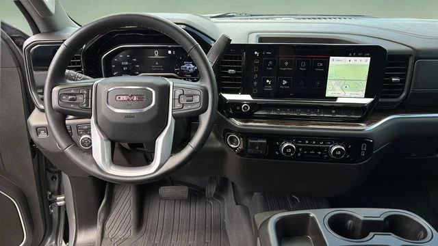 Used 2024 Silver GMC Elevation image 10