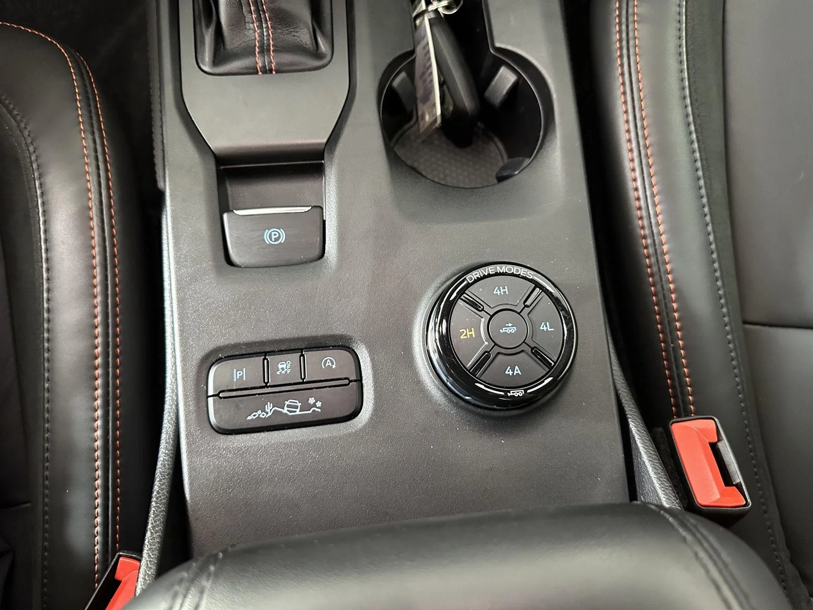 Used 2025 Shelter Green Ford Raptor image 28