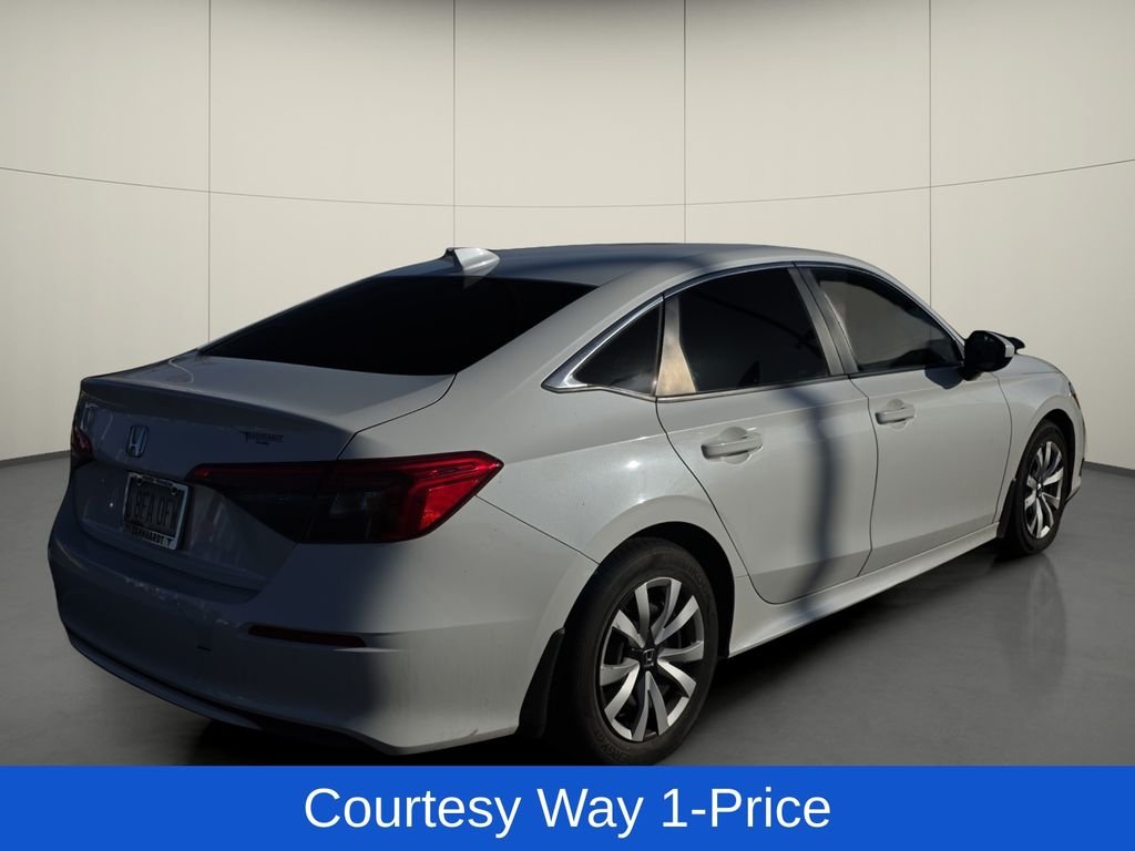 Used 2024 White Honda LX image 9