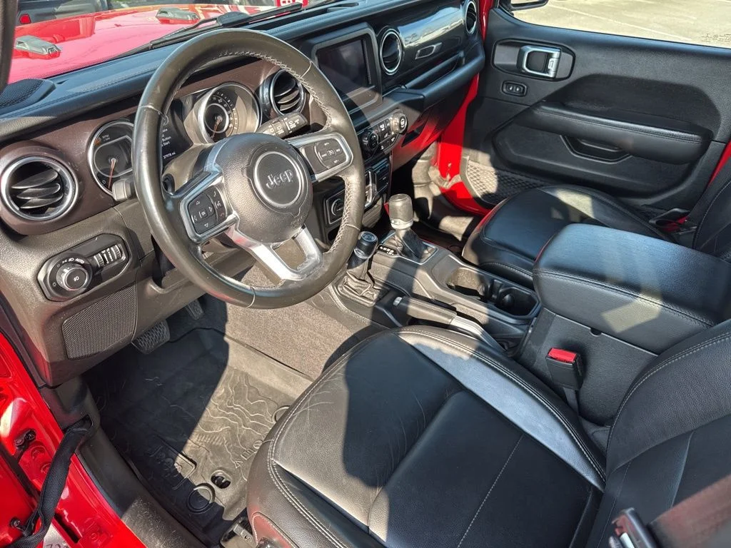 Used 2021 Red Jeep Unlimited Sahara Altitude image 29