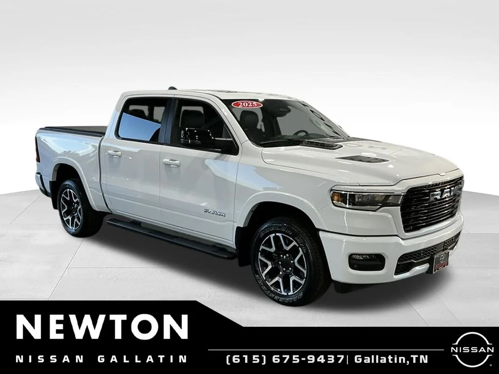2025 RAM 1500 Laramie 4x4 Crew Cab 5'7's photo
