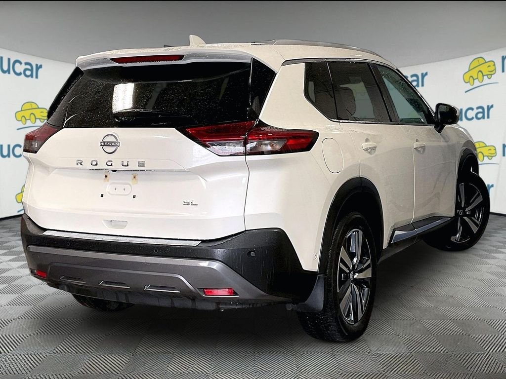 Used 2023 Pearl White Tricoat Nissan SL image 6