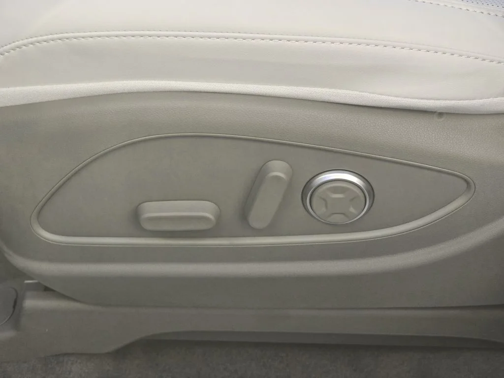 New 2026 Green Hyundai SEL Premium image 19