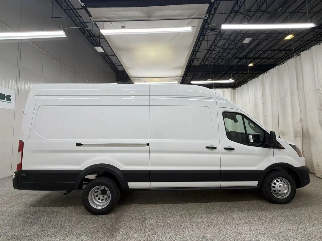 New 2026 Oxford White Ford Cargo Van image 5