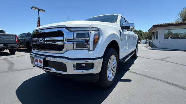 New 2026 Star White Metallic Tri-Coat Ford Lariat® image 9
