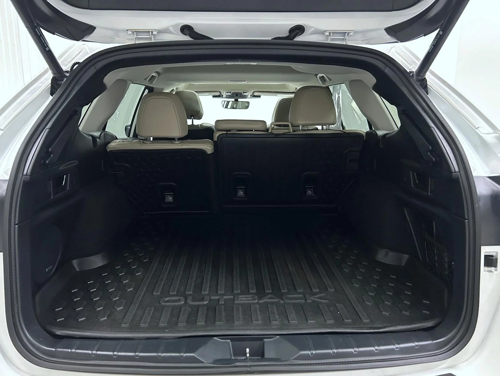 Used 2025 White Subaru Limited image 21