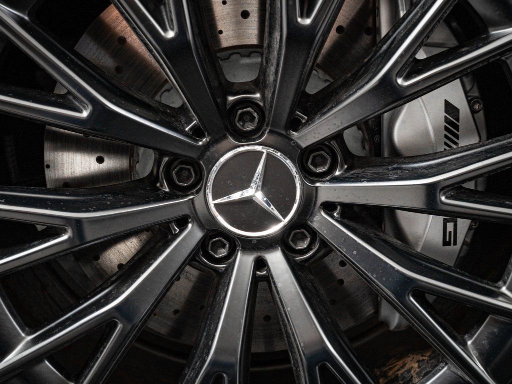 New 2026 MANUFAKTUR Alpine Grey Mercedes-Benz GLC 43 AMG® image 8