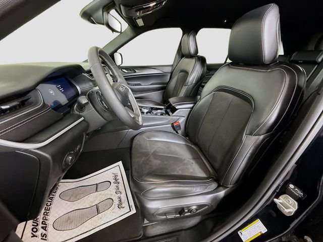 Used 2023 Black Jeep Altitude X image 19