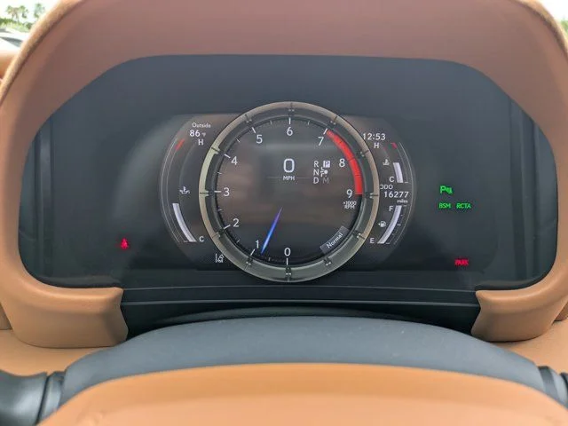 Used 2018 Infrared Lexus 500 image 26