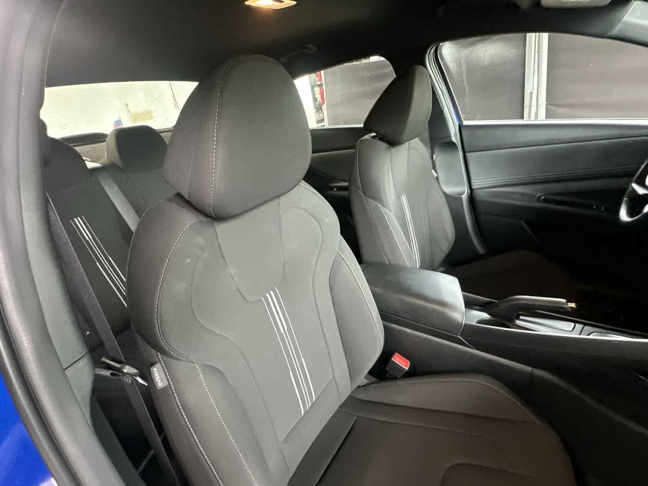 2025 Hyundai Elantra SEL - Photo 27