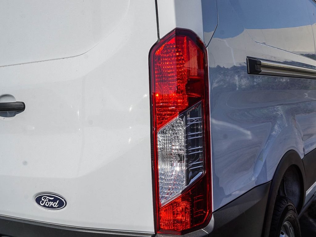 New 2026 White Ford Base image 7