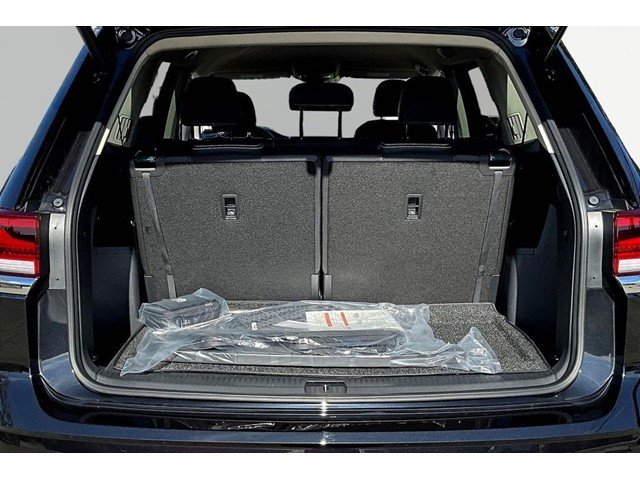New 2026 Deep Black Pearl Volkswagen 2.0T SE image 26