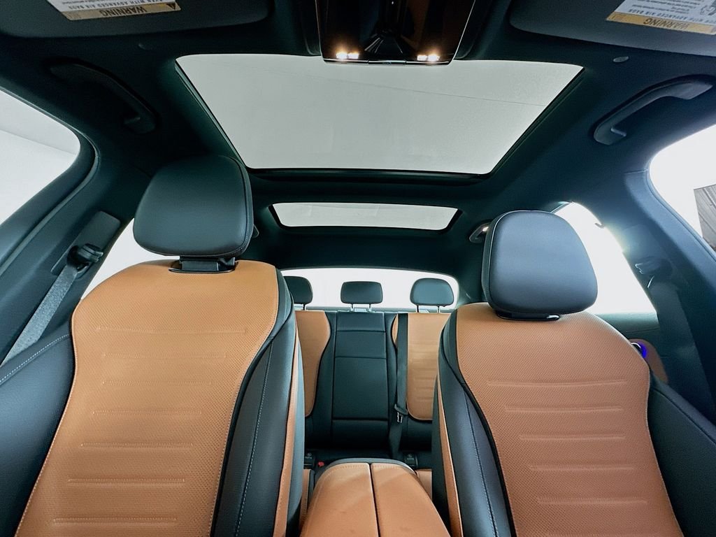 New 2026 Polar White Mercedes-Benz C 43 AMG® image 23