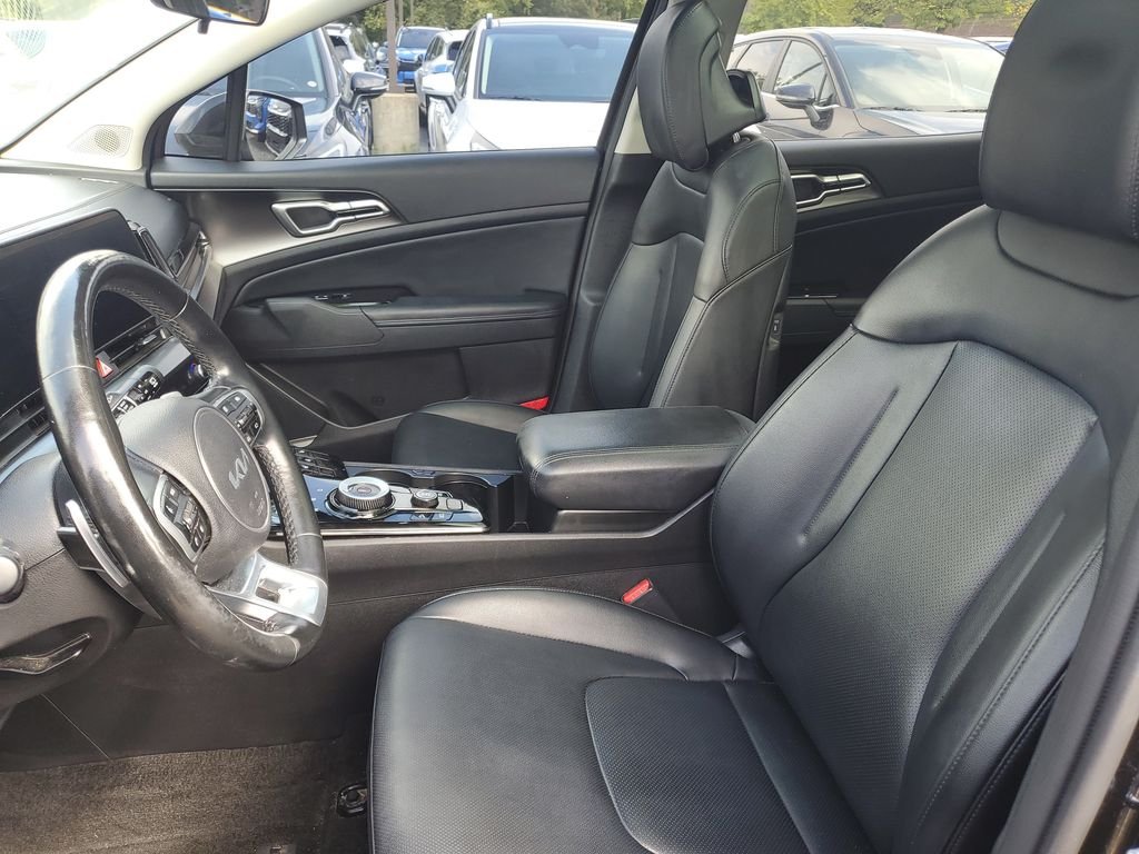 Used 2023 Fusion Black Kia EX image 7