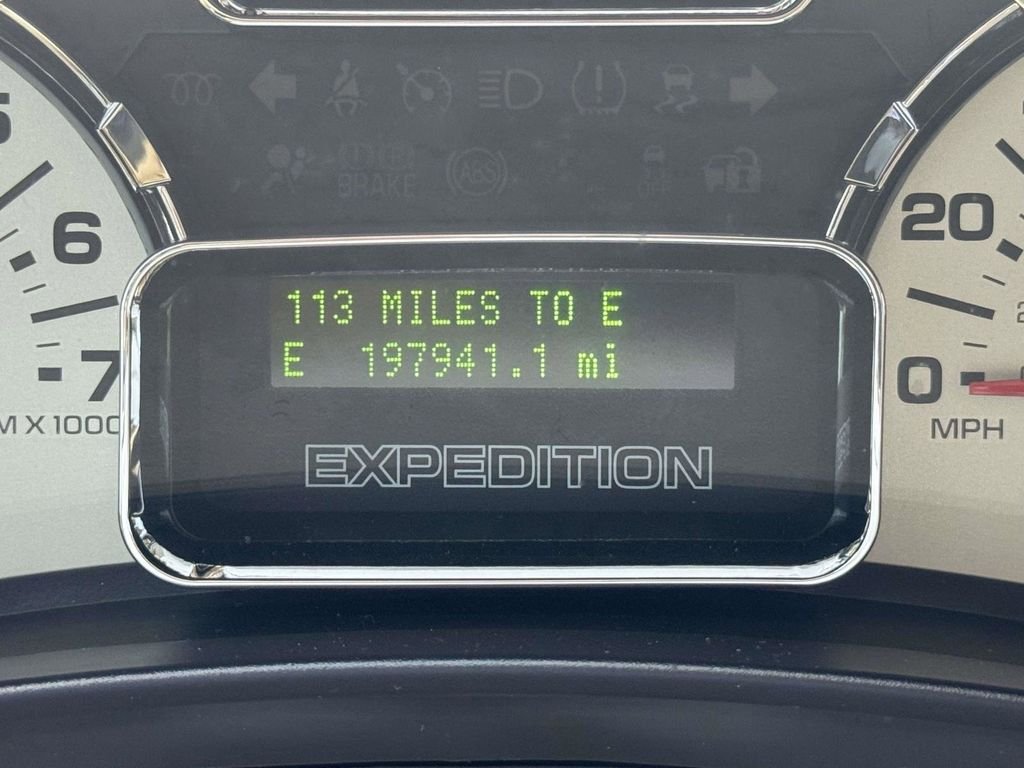 Used 2013 Blue Ford XLT image 14
