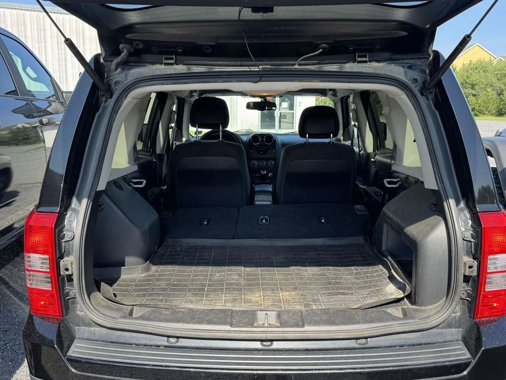 Used 2015 Black Jeep Sport image 12