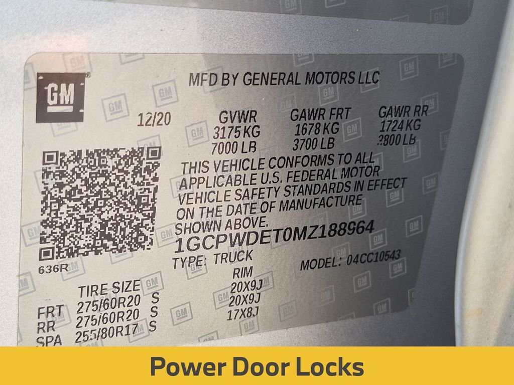 Used 2021 Silver Chevrolet RST image 28