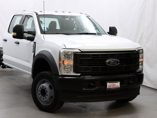 New 2026 Oxford White Ford F-450® XL image 2