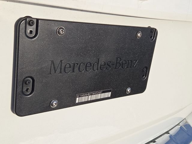 New 2026 Polar White Mercedes-Benz GLB250 image 32
