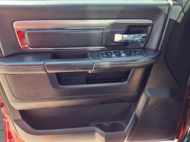 Used 2015  Ram Sport image 19