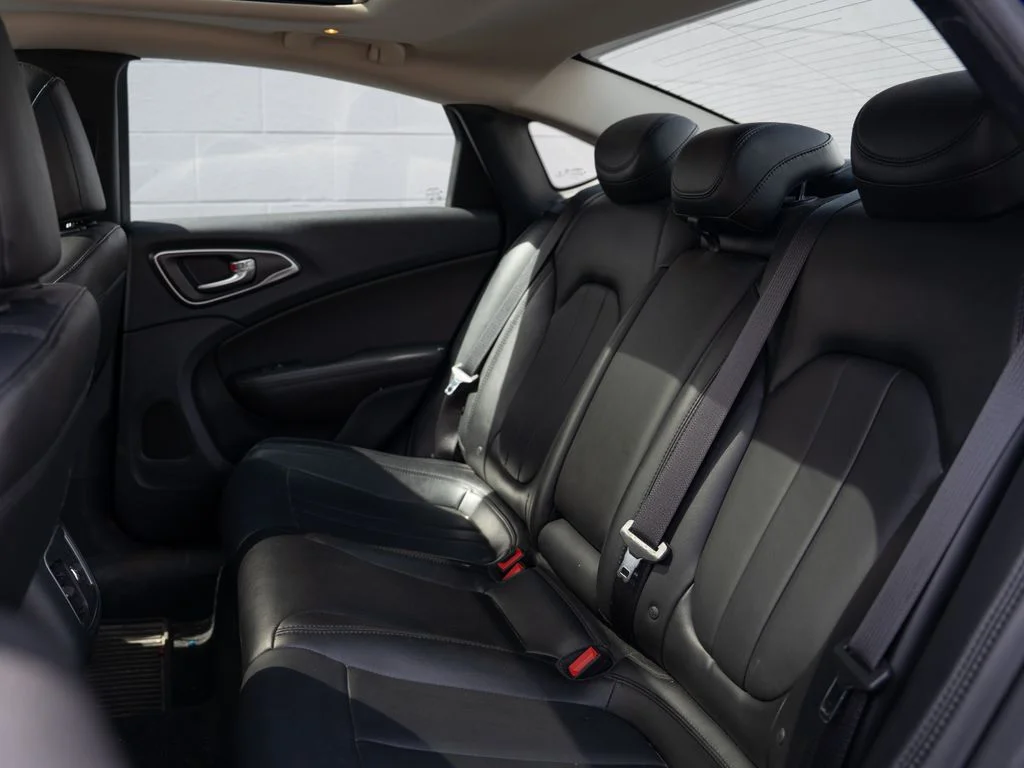 Used 2016 Blue Chrysler C image 18