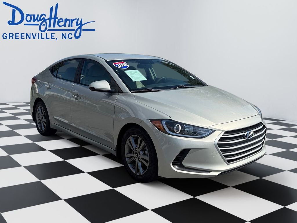 Used 2018 Beige Hyundai SEL image 7