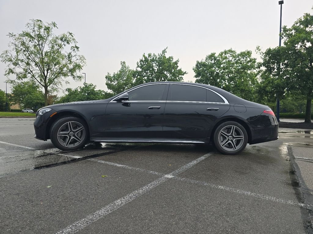 Certified Used 2024 Black Mercedes-Benz S 580e image 13