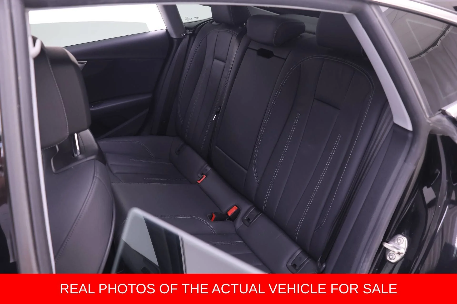 Used 2021 Black Audi  image 10