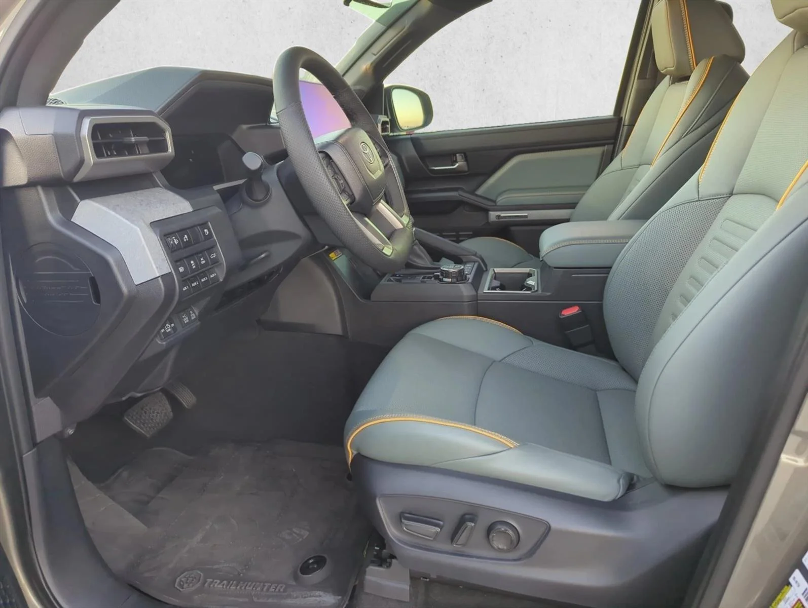 Used 2026 Bronze Oxide Toyota Trailhunter Hybrid image 13