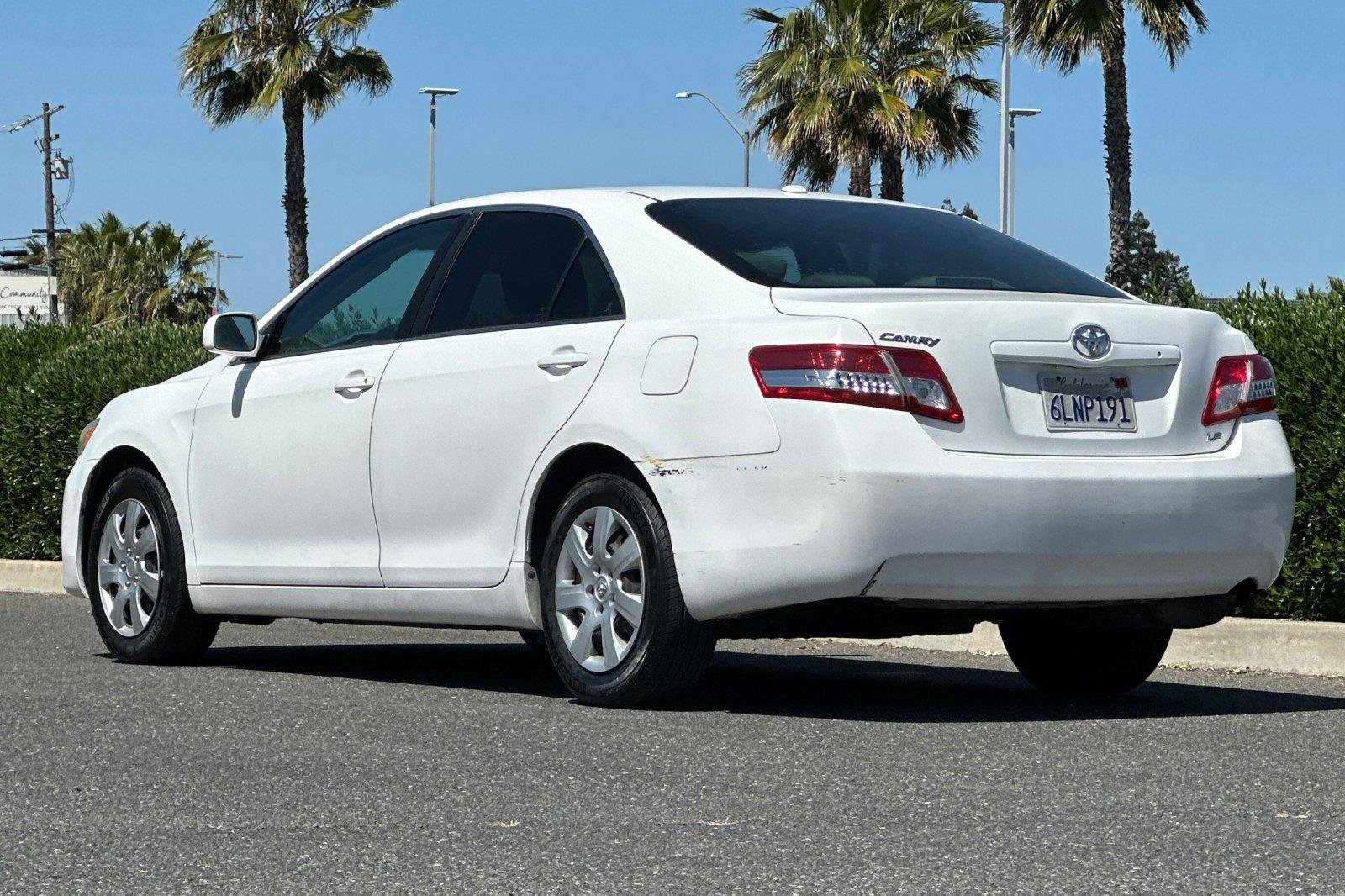 Used 2010 Super White Toyota SE image 5