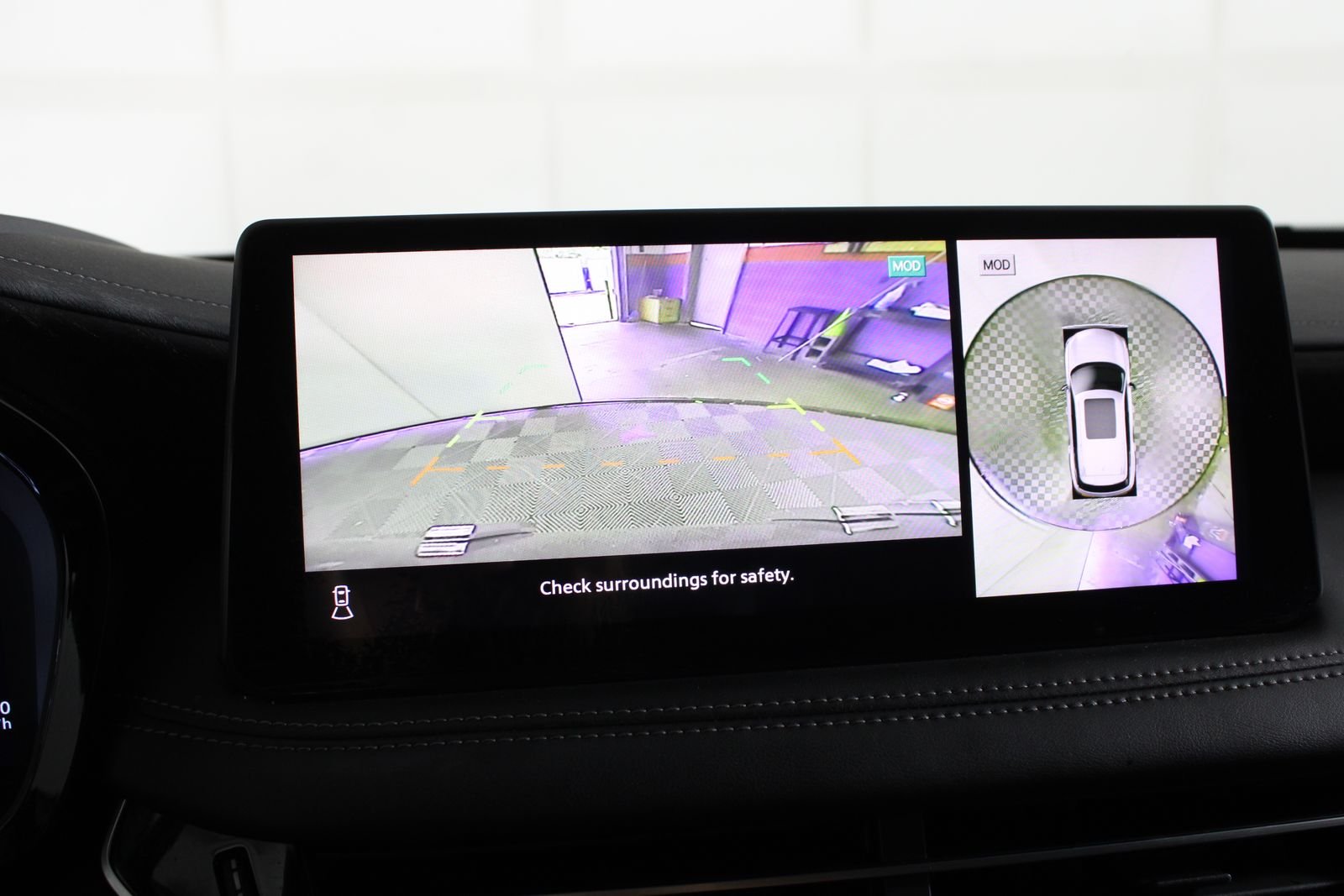 Used 2025 Black INFINITI Sensory image 23