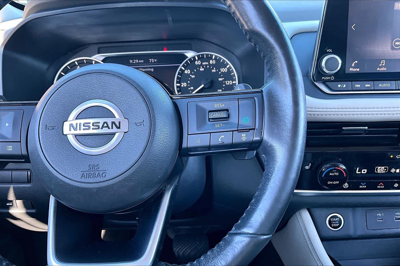 Used 2021 Scarlet Ember Tintcoat Nissan SL image 21
