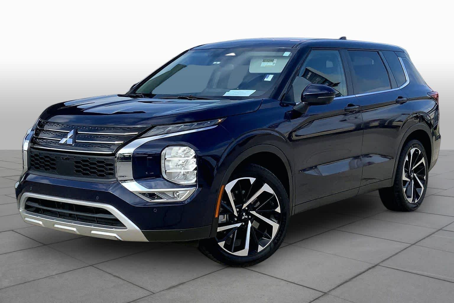 2023 Mitsubishi Outlander SE