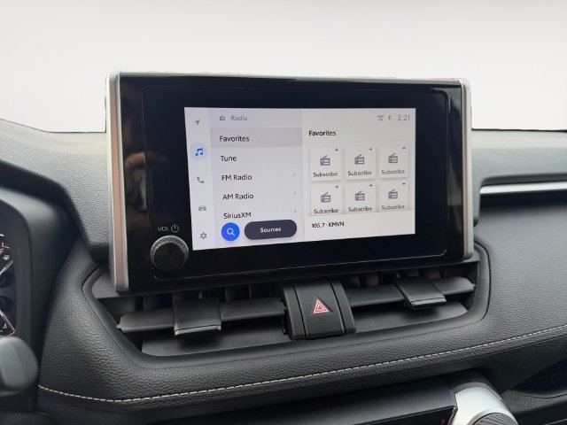 Used 2024  Toyota XLE image 14