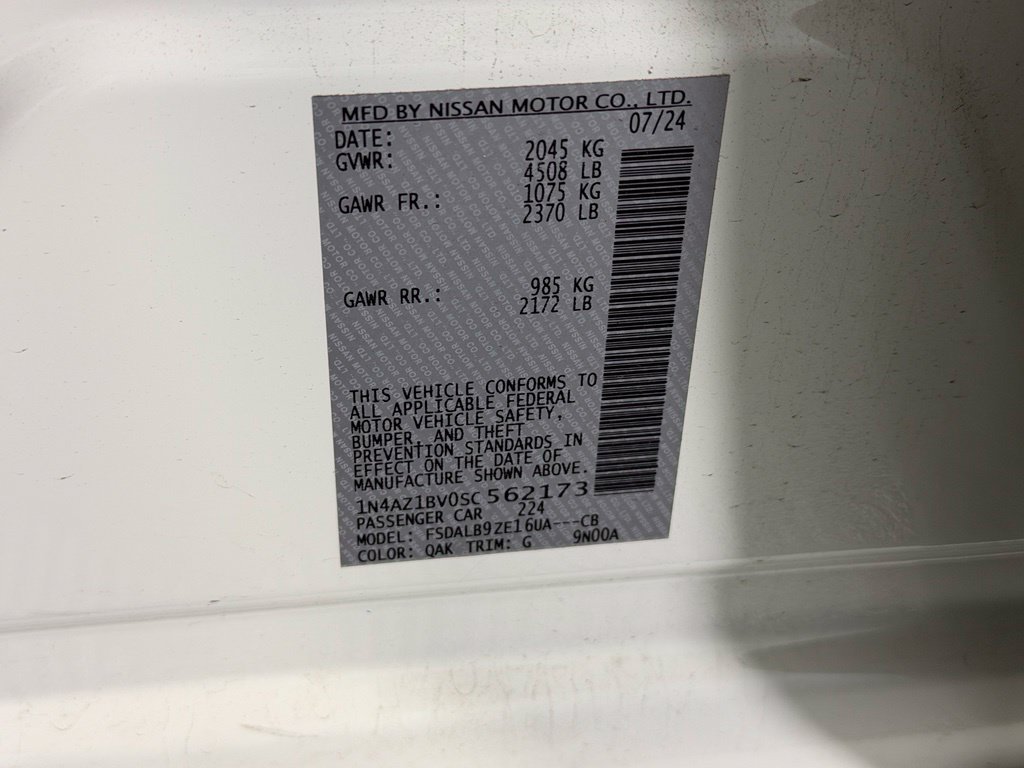 Certified Used 2025 White Nissan S image 23