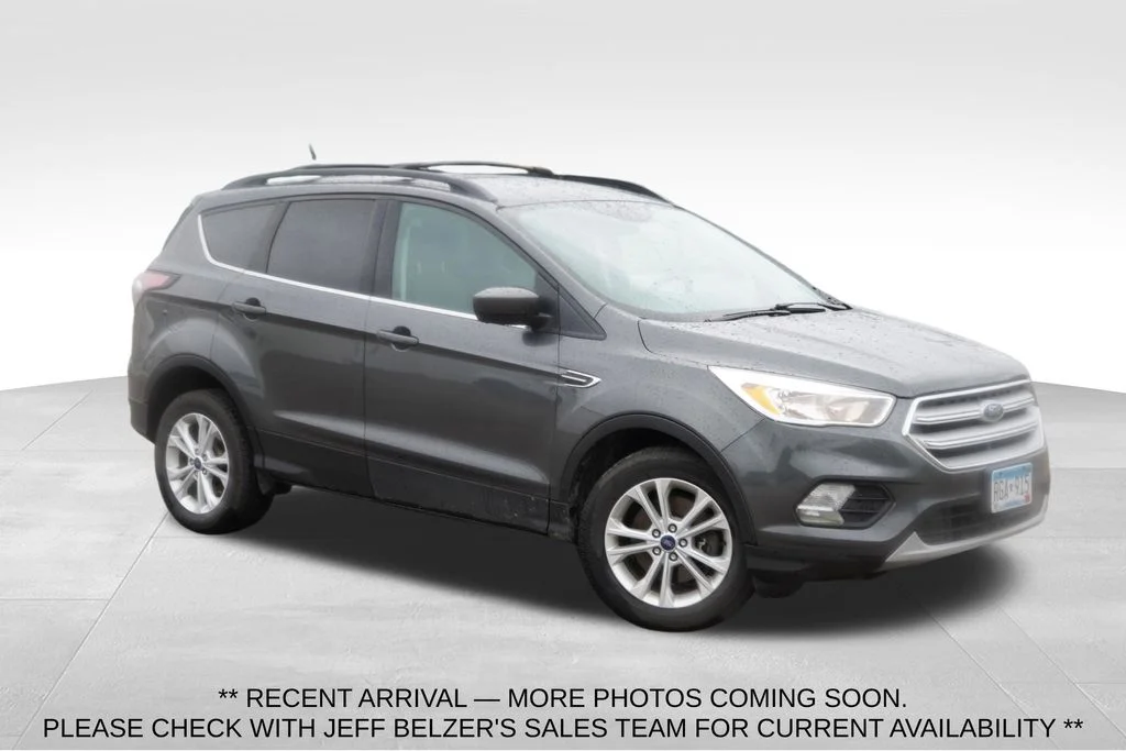 Used 2018 Gray Ford SE image 1