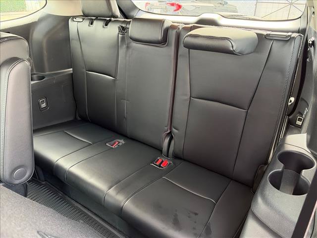 Used 2023  Toyota Limited image 21