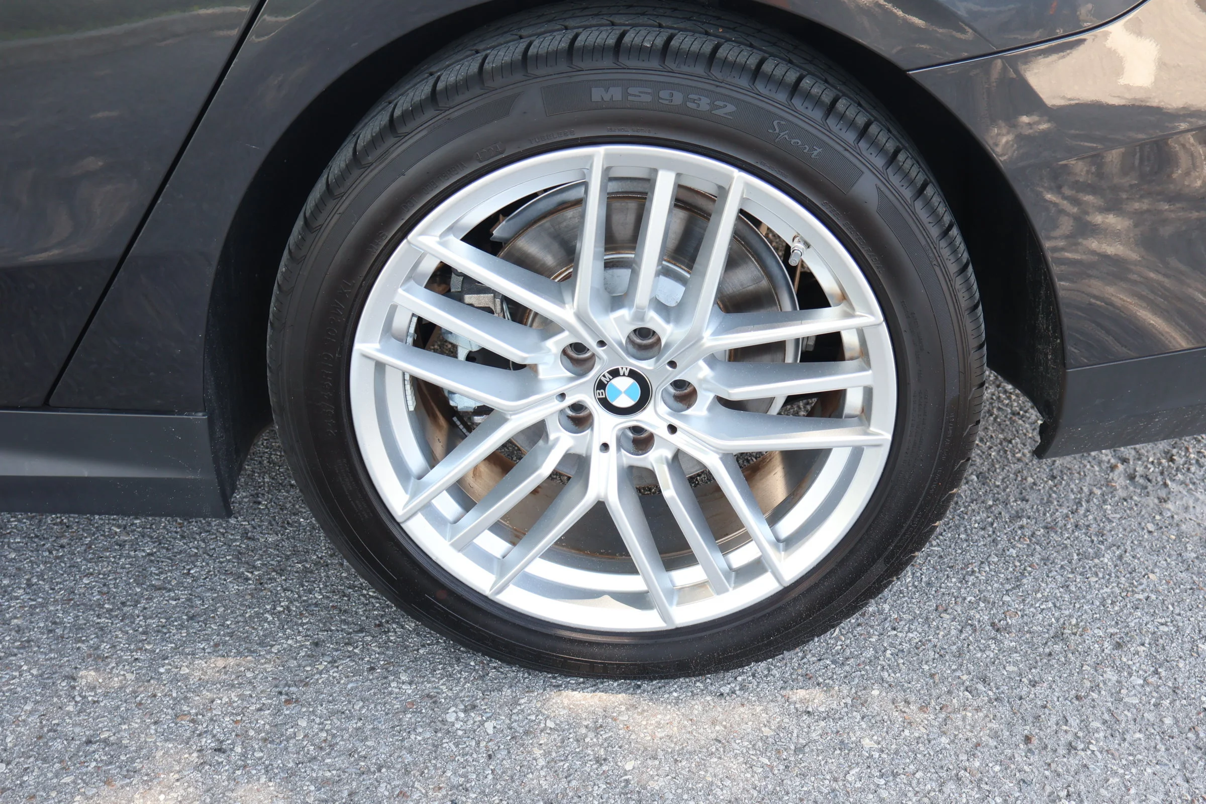 Used 2025 Dark Graphite Metallic BMW 530i image 14