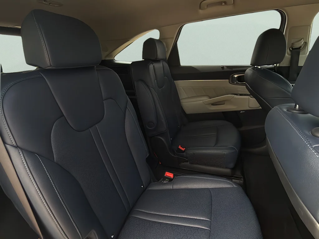 Certified Used 2024 Snow White Pearl Kia SX Prestige image 22