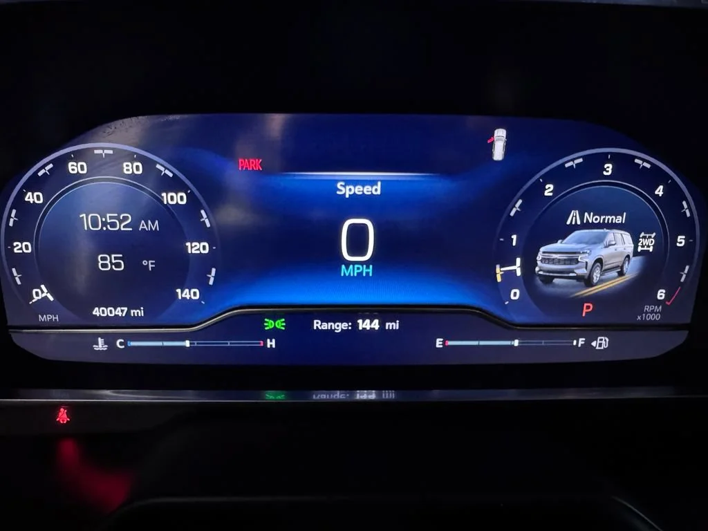 2023 Chevrolet Suburban Premier - Photo 20