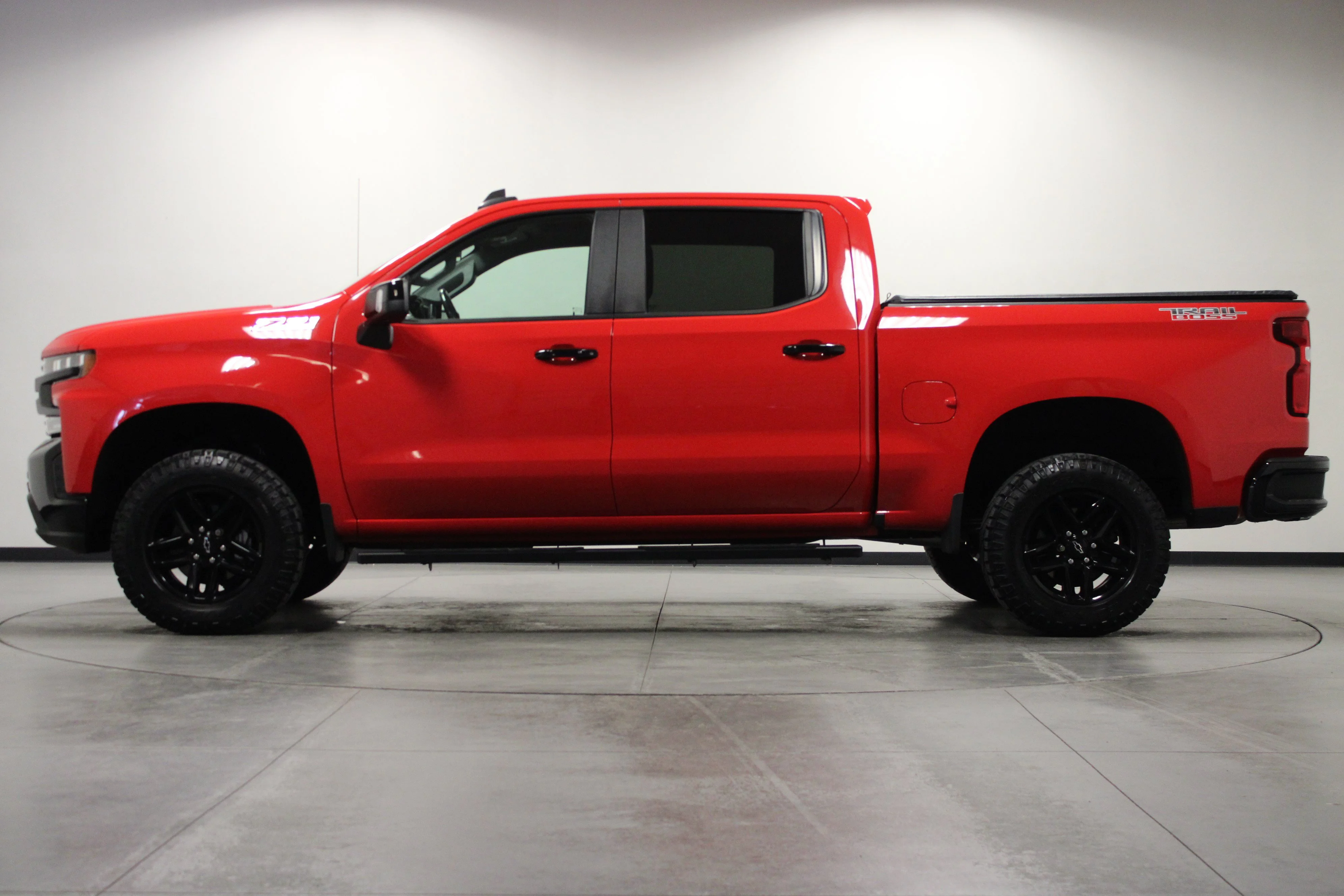 Used 2021 RED HOT Chevrolet LT Trail Boss image 7