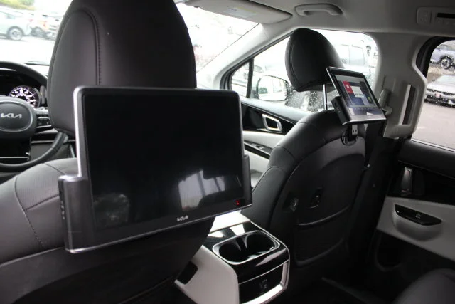 Used 2024 White Kia EX image 24