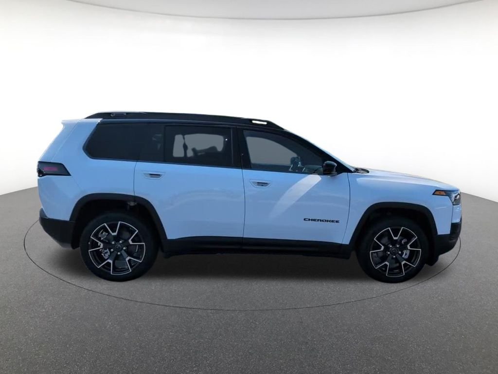 New 2026 Bright White Clear-Coat Exterior Paint Jeep Overland image 4