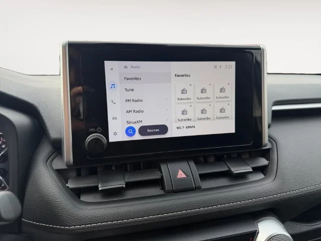 Used 2024  Toyota XLE image 14