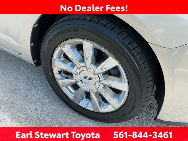 Used 2010  Lincoln Base image 45