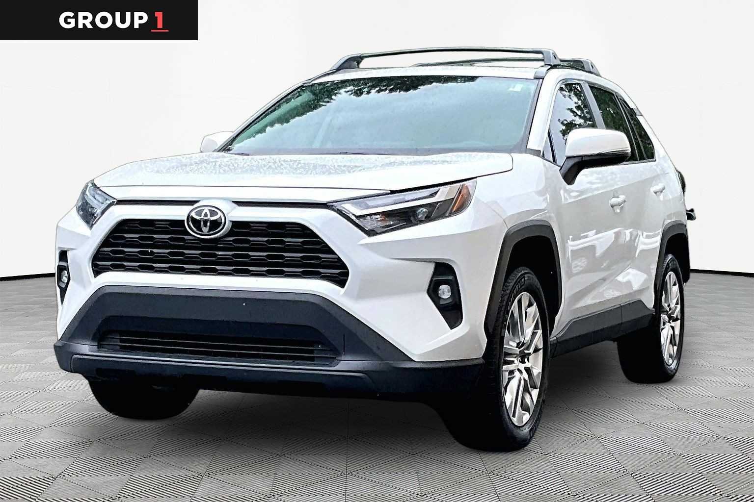 2025 Toyota RAV4 XLE Premium
