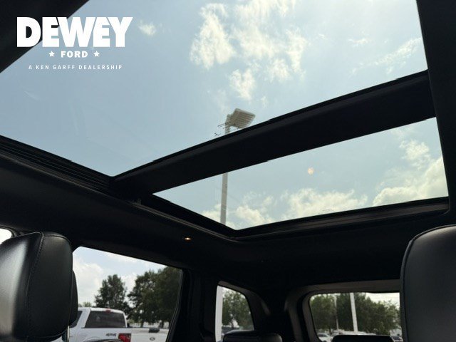 Used 2019 Pacific Blue Clearcoat Jeep Limited X image 18