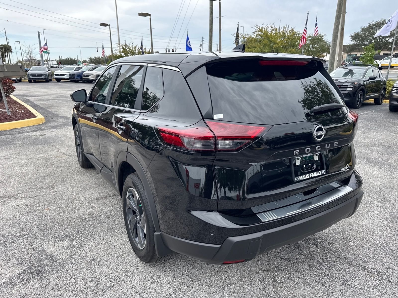 New 2026 Nissan Rogue SV 4D Sport Utility