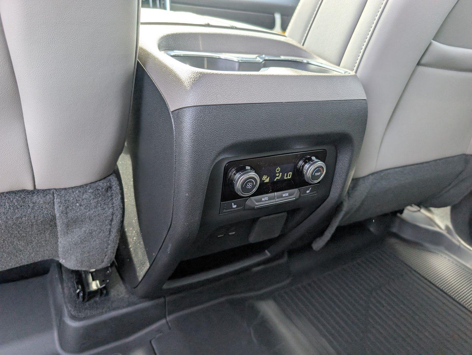 2026 GMC Acadia Elevation - Photo 27